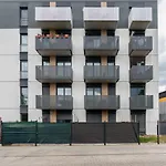 Apartments With Garden Dmowskiego 81 By Noclegi Renters