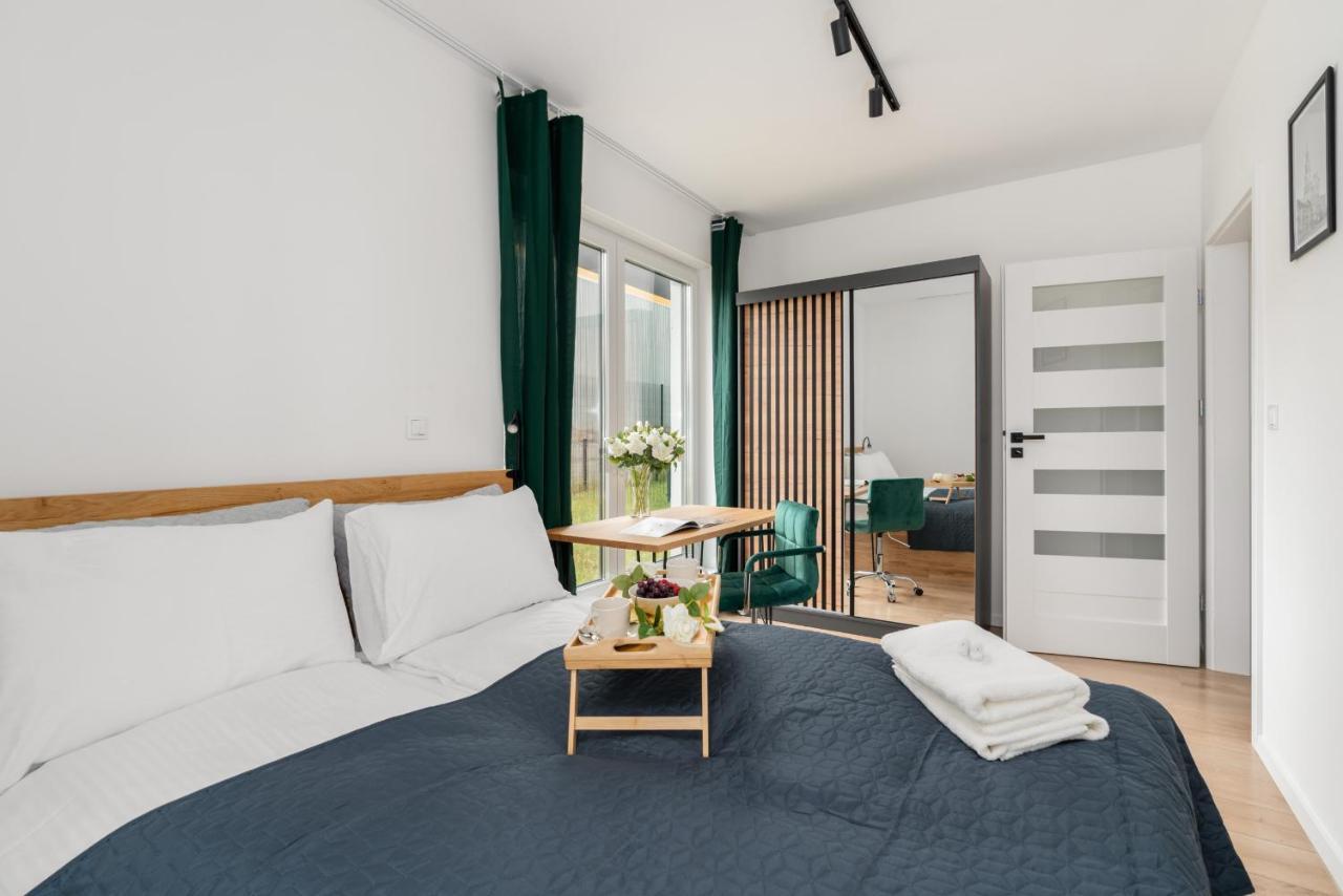 With Garden Dmowskiego 81 By Renters * Posen