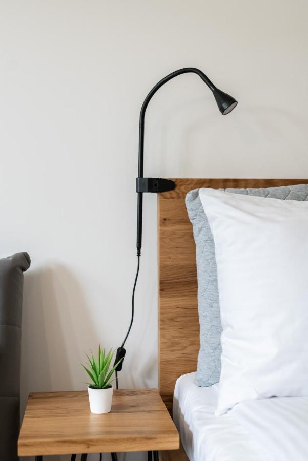 With Garden Dmowskiego 81 By Renters Apartamento *